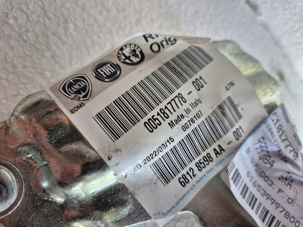 фото №6, Петля передней капот 51817778 fiat bravo ii 1.4 07-