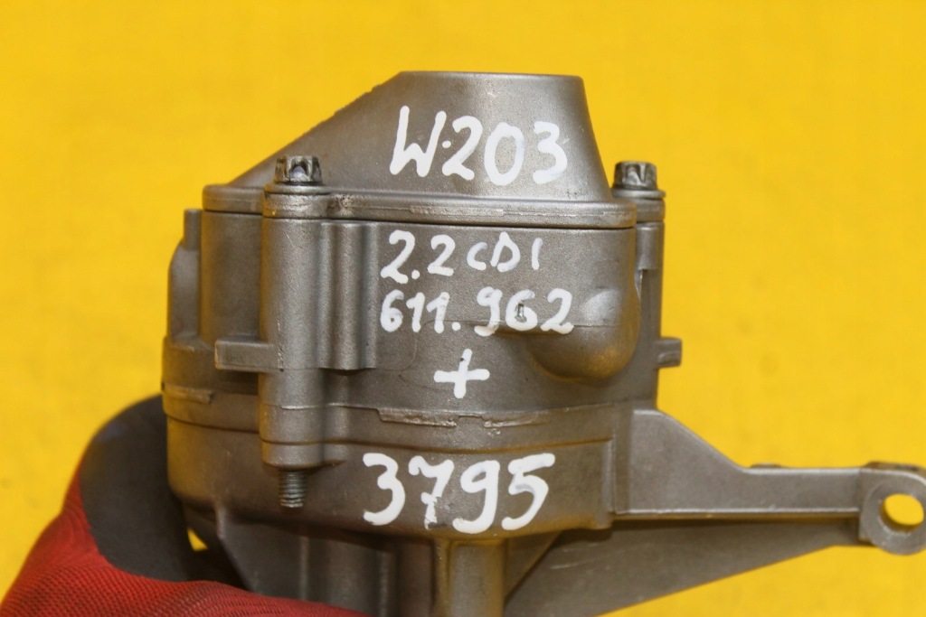 фото №9, Насос оливи 6111810201 mercedes w203 2.2 cdi