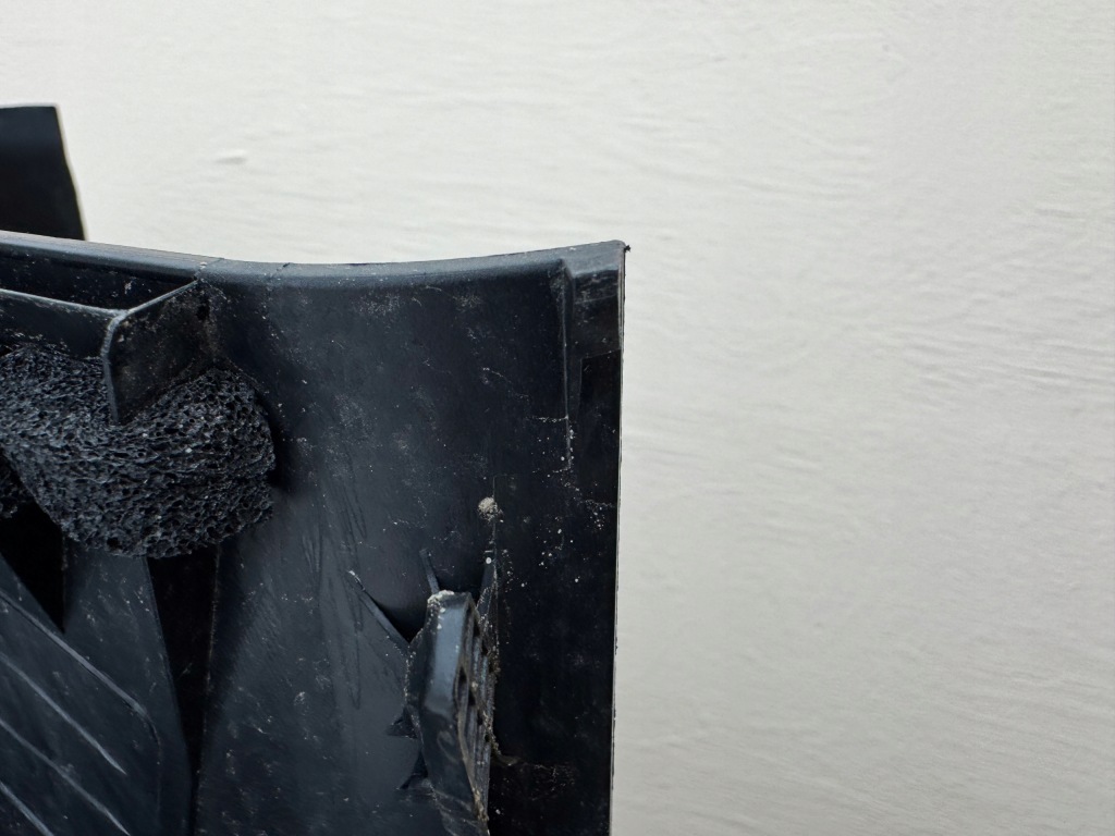 Hyundai santa fe iv 4 рестайлінг  21r- карта багажника правий в Україні