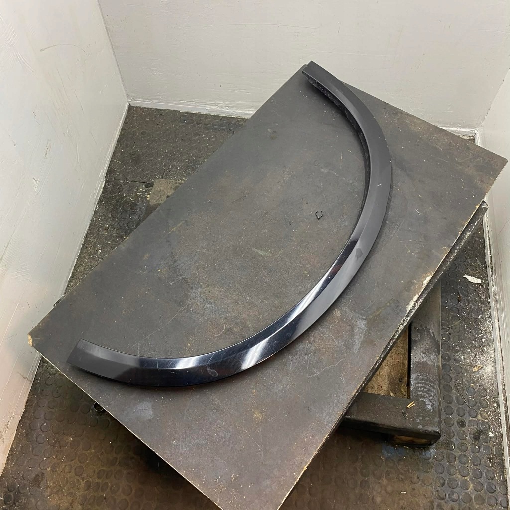 Купить Молдинг накладка подкрылок левое  задняя xc90 2 717