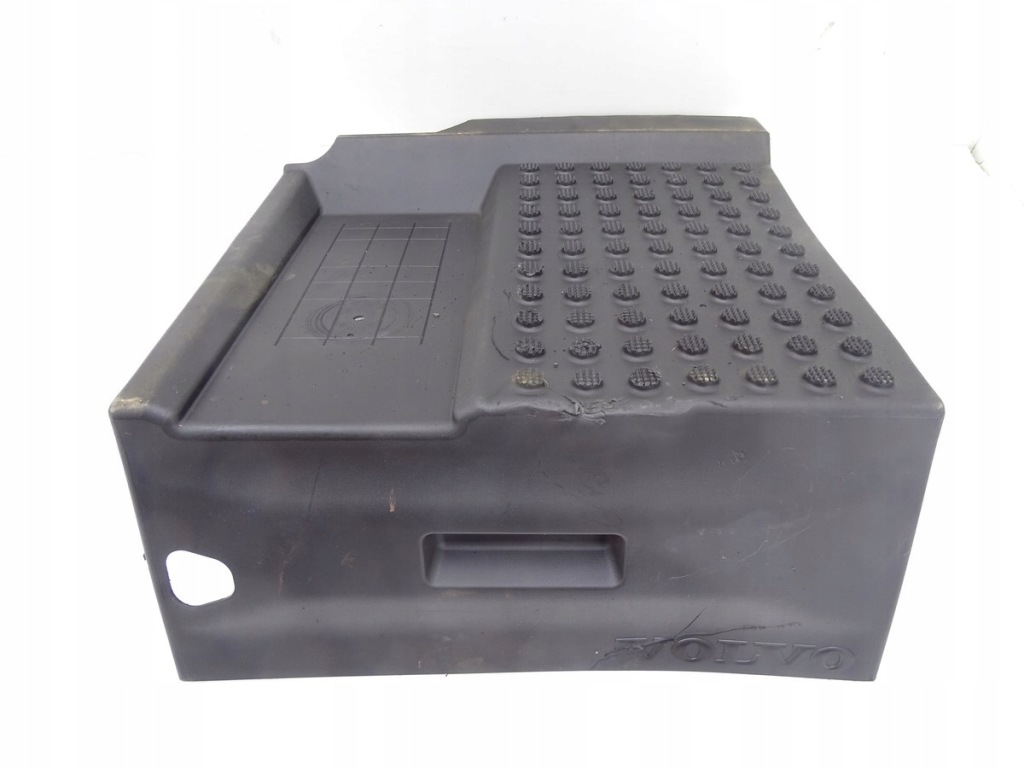 фото №1, Volvo fh4 12- защита крышка аккумулятор оригинал