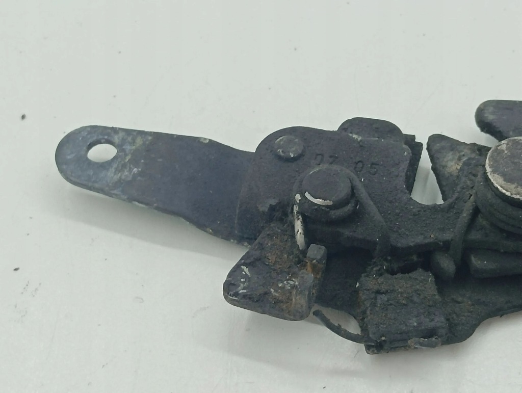 фото №5, Bentley flying spur 2005 замок крышки передней / капот двигателя