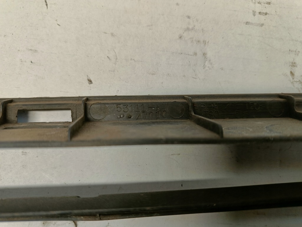 фото №10, Решётка бампера перед 53111-47010 toyota prius ii