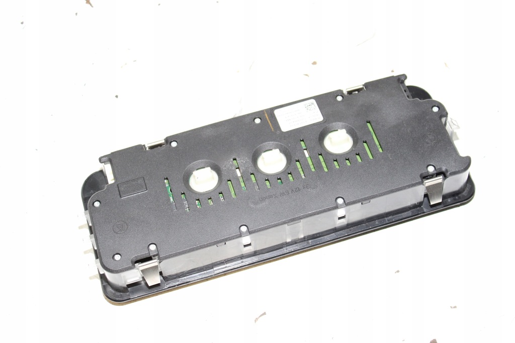 фото №4, Лампа освещение кабины bmw 1 e88 cabrio 9197819