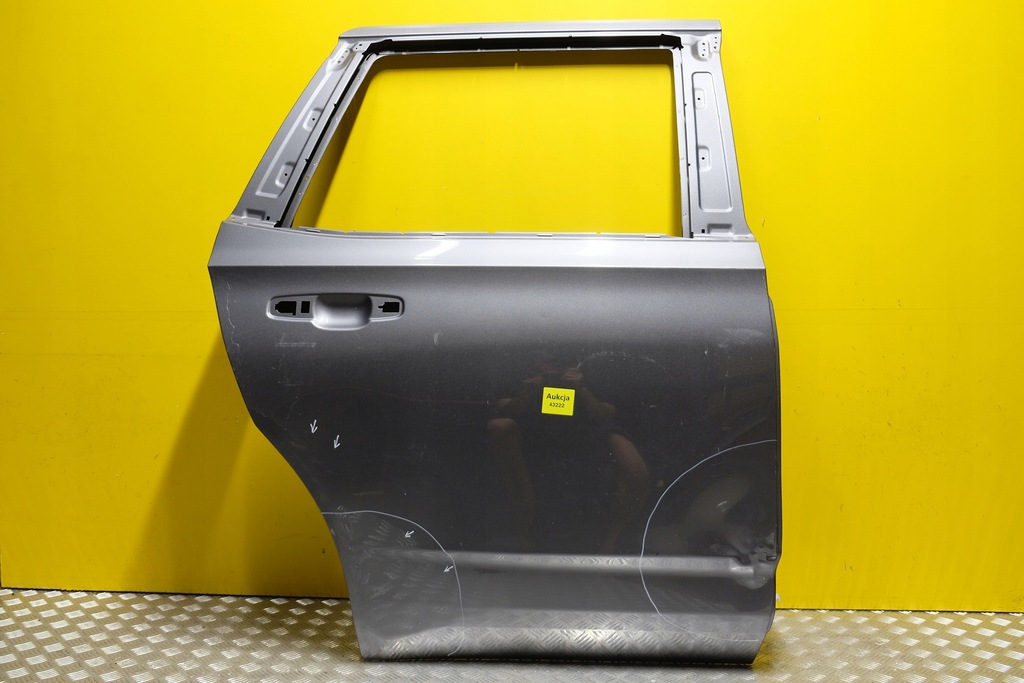 фото №1, Chevrolet tahoe gmc yukon 2021 22- двері задня r usa