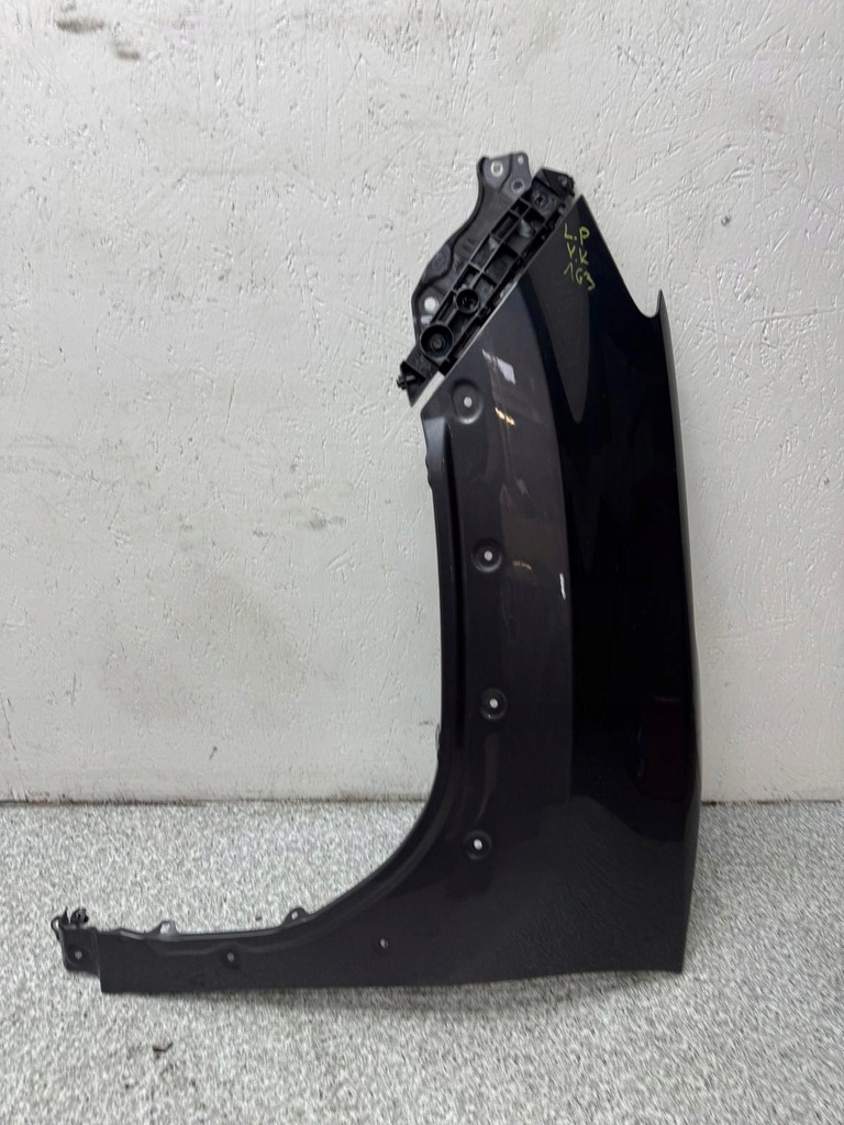 фото №1, Крыло левый перед toyota yaris cross 1g3