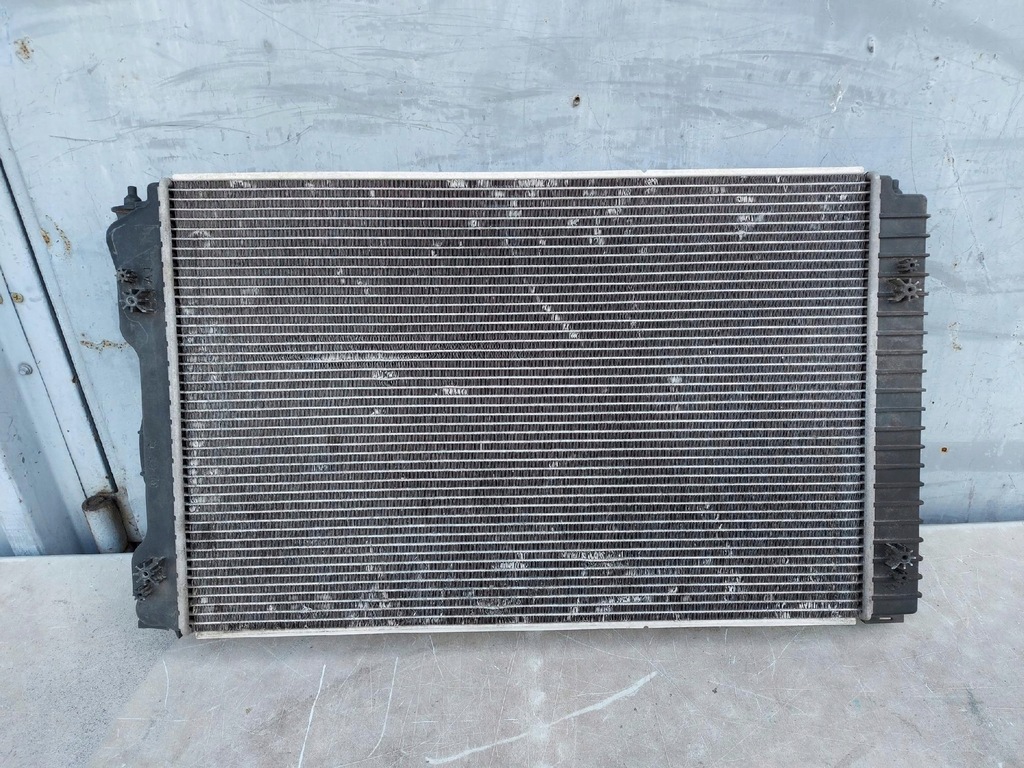 фото №1, Audi a6 c6 2.0 радиатор wody 4f0121251ae