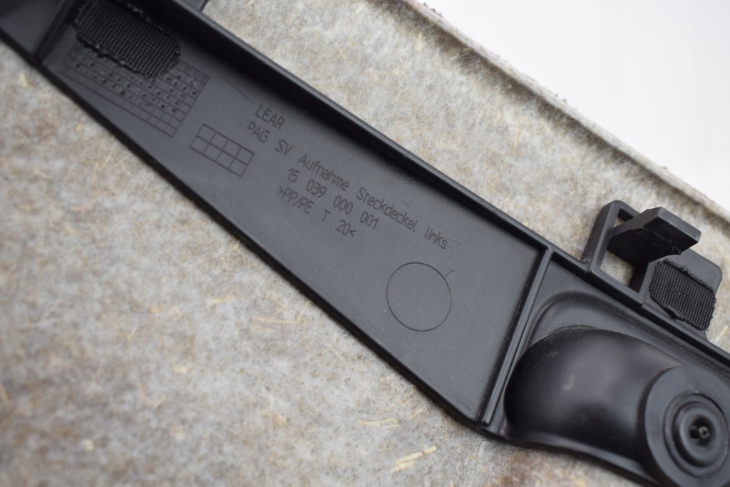 фото №6, Porsche cayenne lift 7l5 оббивка багажника ліва