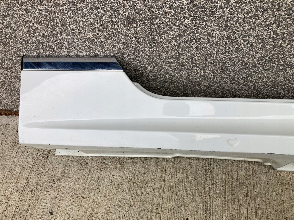 фото №2, Молдинг поріг права vw passat b8 r line