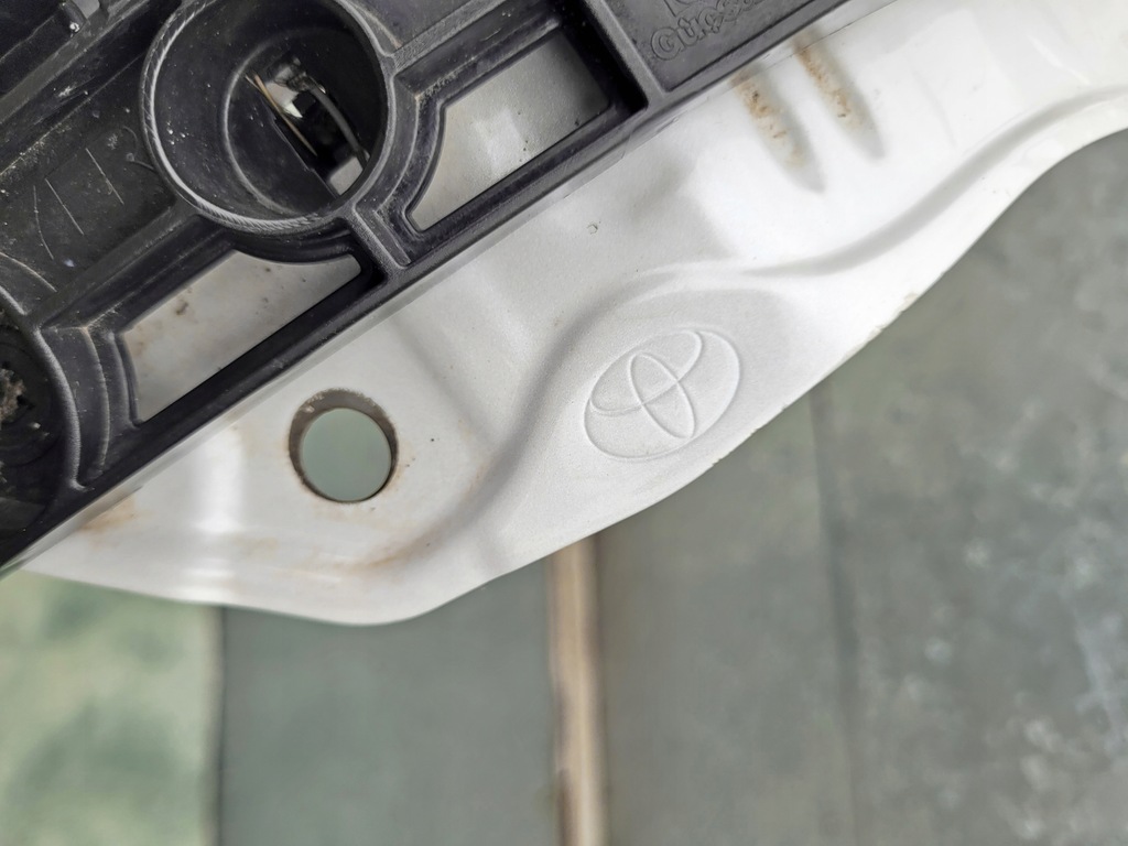 фото №13, Крыло передний левый / правый перед toyota yaris cross 2020-