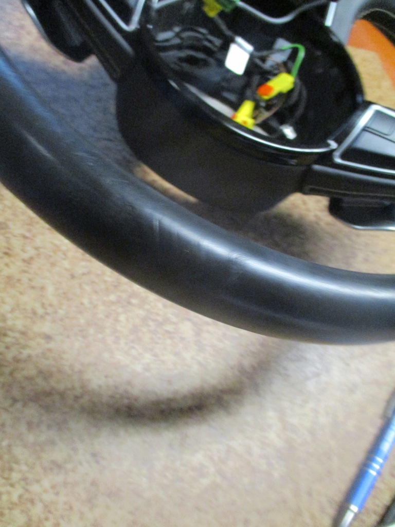 фото №7, Повітропровід audi sq5 шкіра пелюстки перемикання