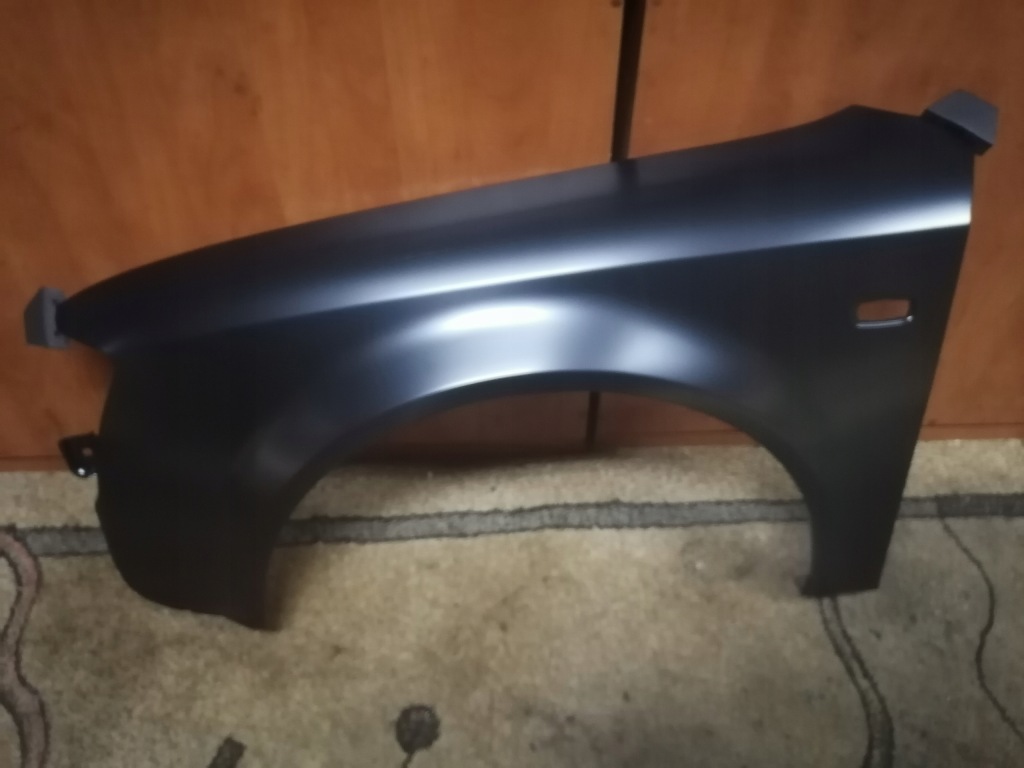 Крыло  правый  audi a4 b6 к покраска новый Доставка