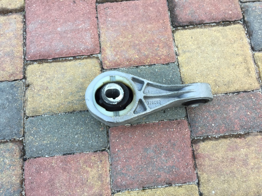 фото №1, Nissan note i e11 1.5dci кронштейн zrywna 326c62