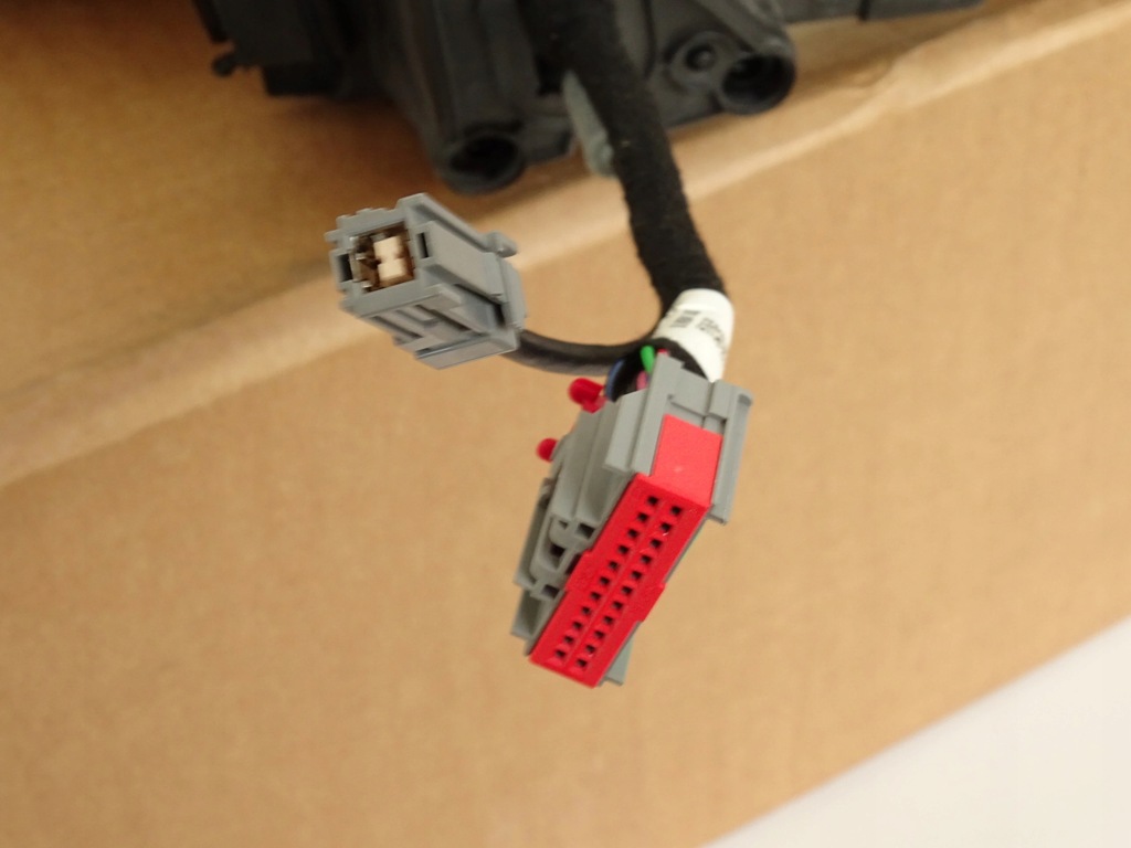 фото №11, Оригінальний каркас дзеркало ліва pod камера 10+7pin evoque l538 -18 lr048623