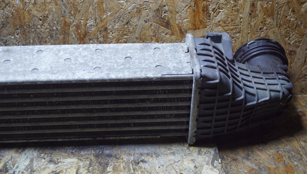 Інтеркулер mercedes e w211 cls w219 3.0 cdi a2115003902 Оригінал