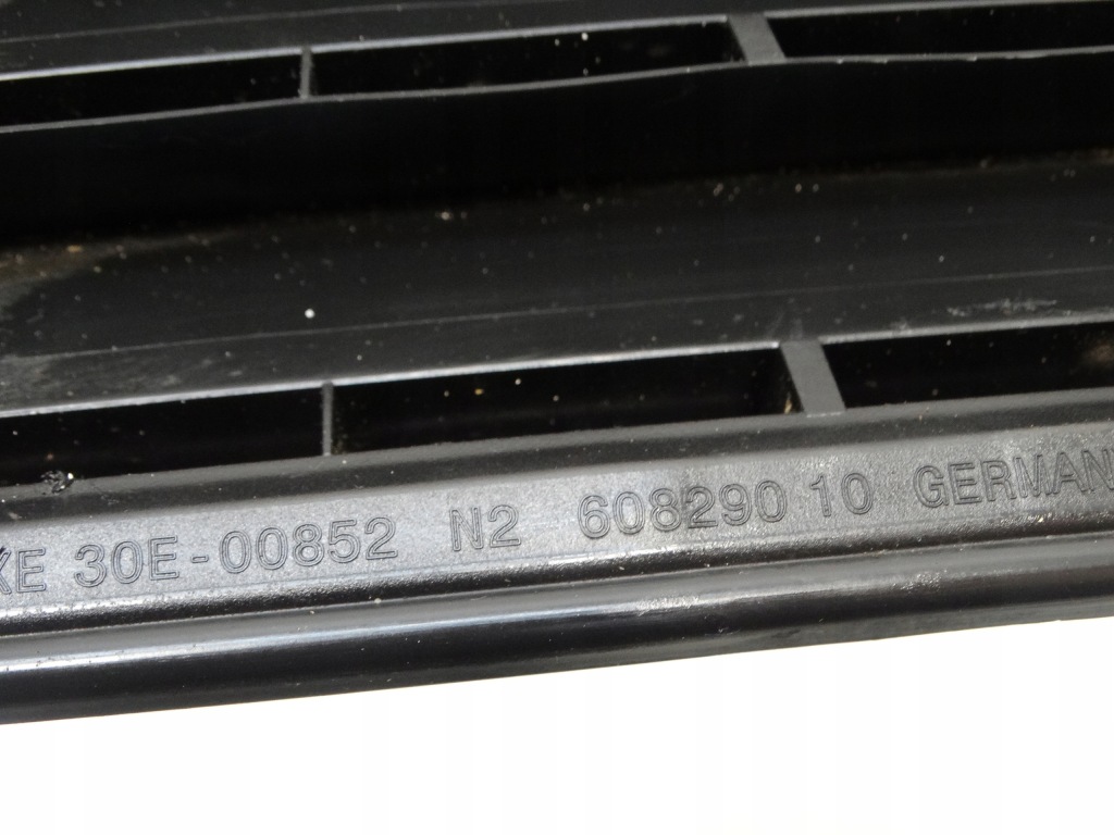 фото №9, Решітка вентиляційна відповітрювач задня bmw 3 f30 f31 6422-9284647