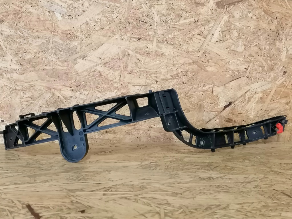 фото №1, Opel signum направляющая бампер правый задняя 24427908