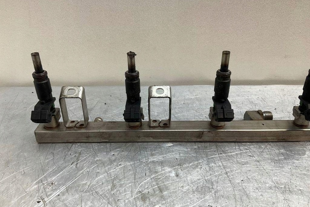 фото №8, Молдинг упорскування bmw 3 coupe e92 7531634 3.0l бензиновий 2011