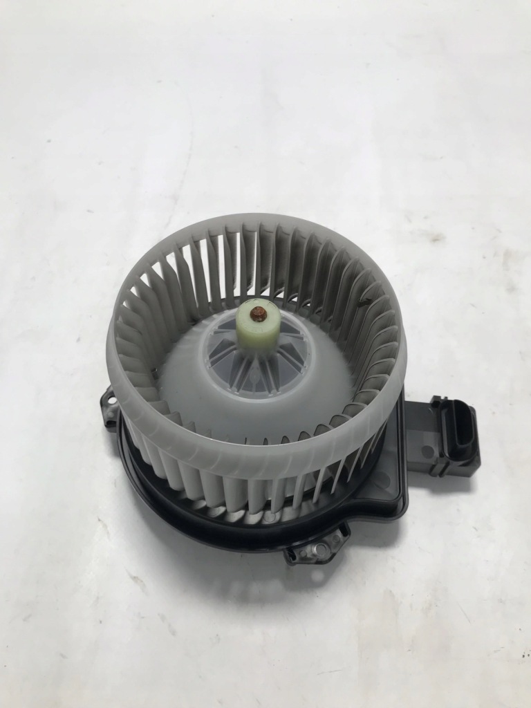 фото №1, Повітродувка обдув suzuki vitara ii 15- anglik