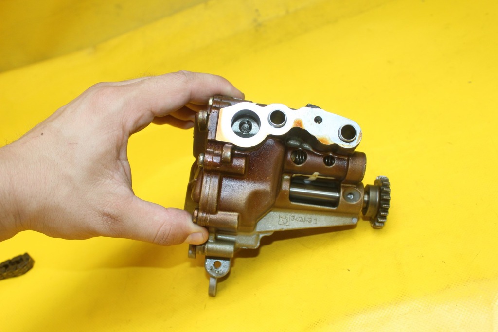 фото №8, Насос масла renault clio iv megane scenic nissan 1.2 tce hra2 150002257r