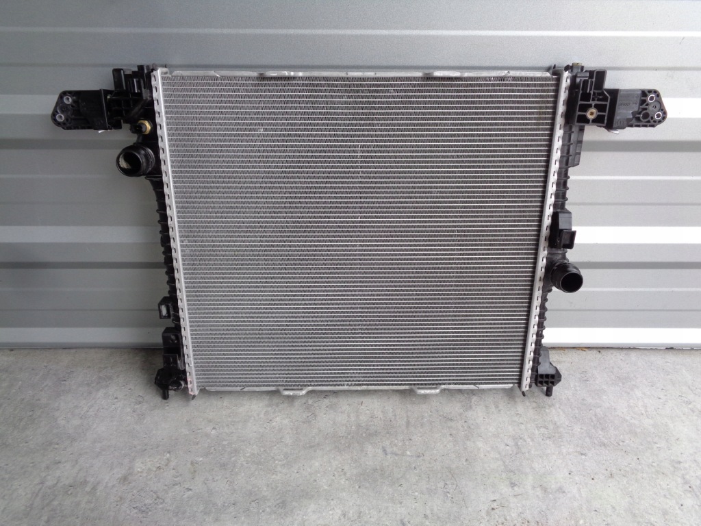 Giulia stelvio 2,0 радиатор воды Недорого