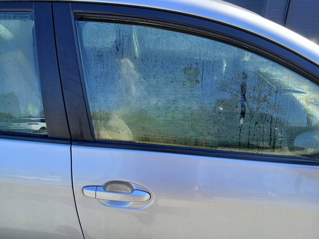 фото №2, Toyota verso s двері передні праве правий перед kol 1f7 2012r