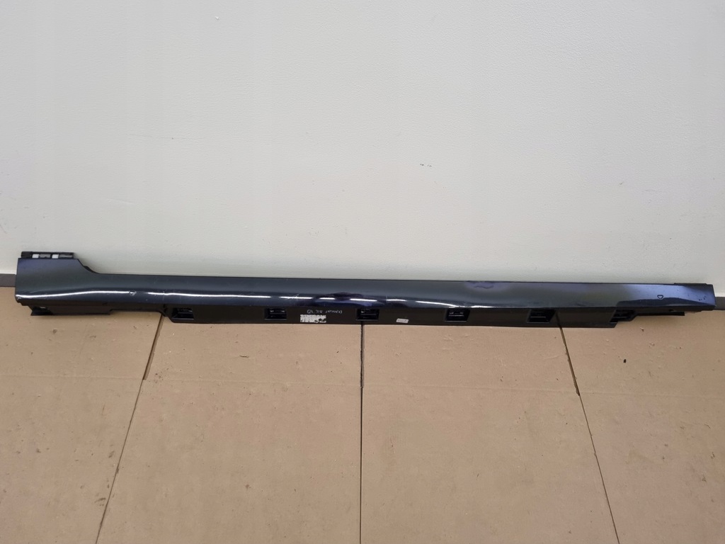 фото №1, Молдинг поріг права vw passat b8 3g0853858f