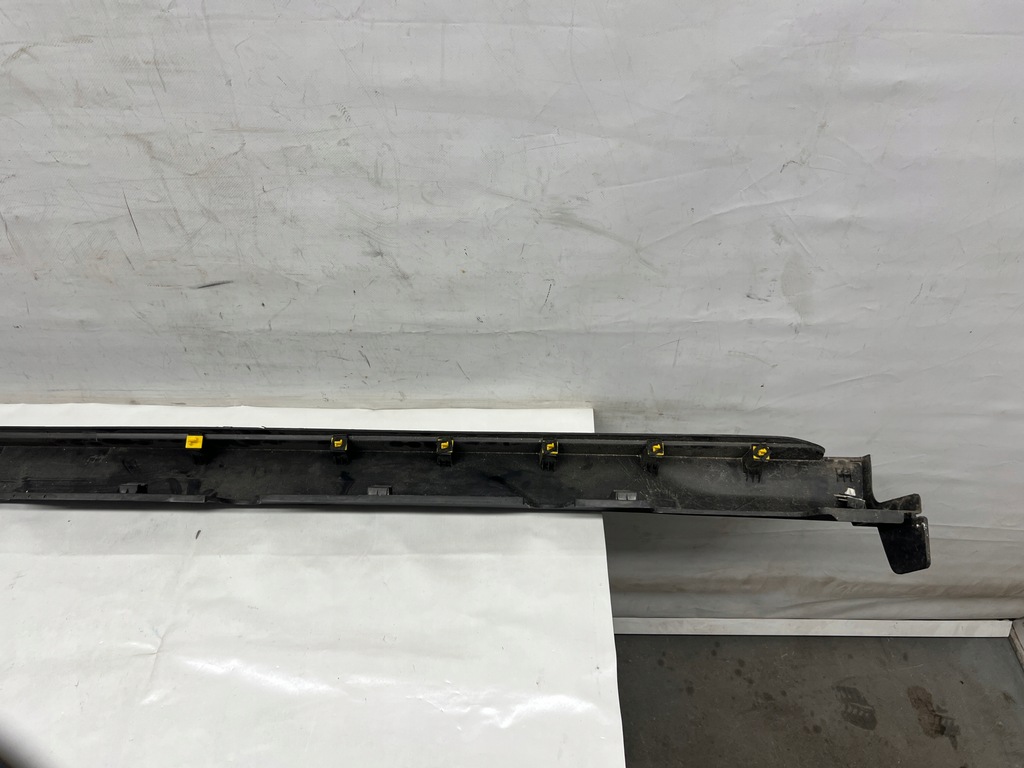 фото №8, Hyundai kona молдинг накладка поріг поріг права 87752-j9000