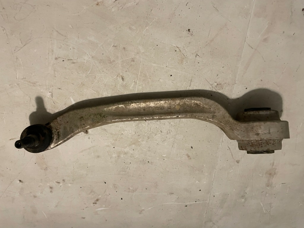 фото №1, Важіль нижній bentey 4e0407695c