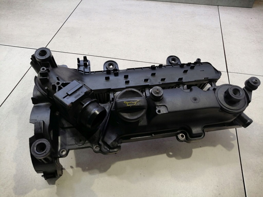 фото №10, Крышка клапанов крышка peugeot 307 1.4 hdi 8hz