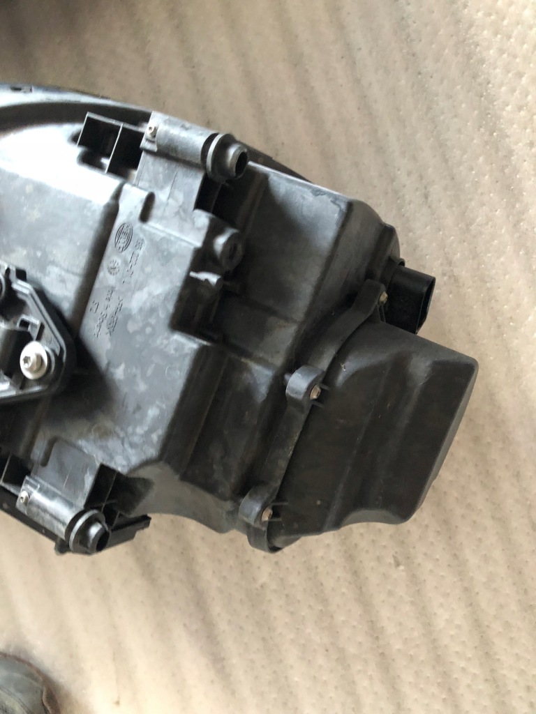 Porsche cayenne 2 рестайлінг  фара full led matrix європа Оригінал