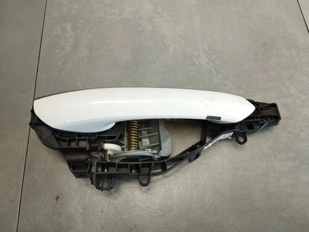 фото №1, Bmw 7 g11 ручка правая задняя keyless a300 7377242