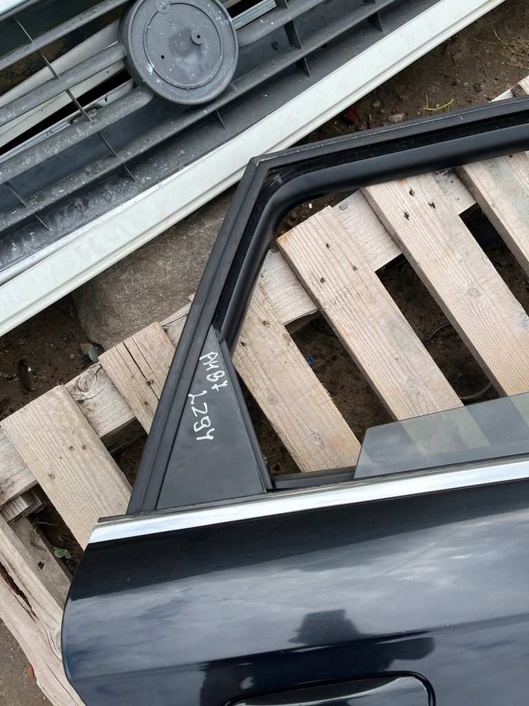 фото №7, Audi a4 b7 kombi двері правий задня праве задні lz9y