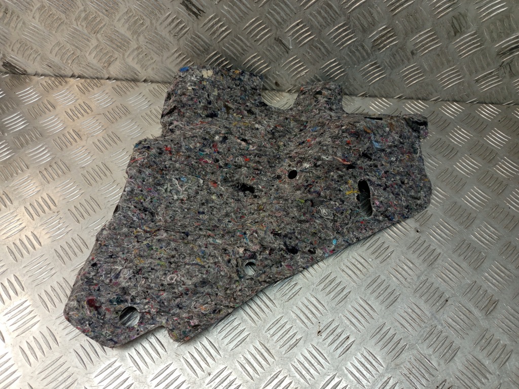 фото №11, Bmw оригинальный номер 7475718 2' f44 f74 шумоизоляция изоляция ниша колеса правый задняя