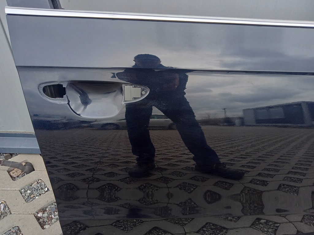 фото №7, Дверь правый перед vw passat b7 чёрные lc9x