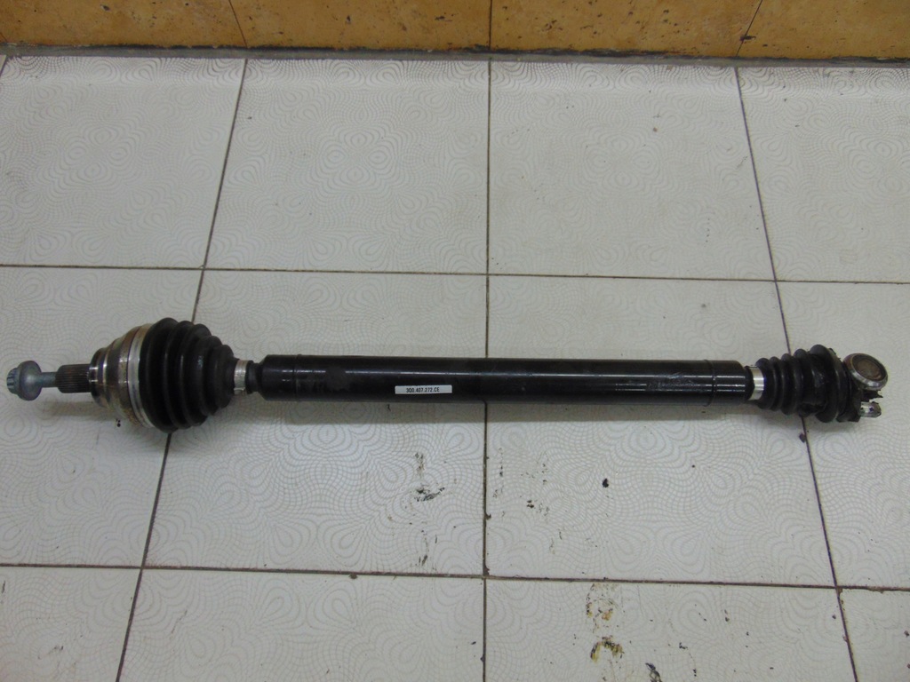 фото №1, Приводной вал перед передняя правая vw 3q0407272ce