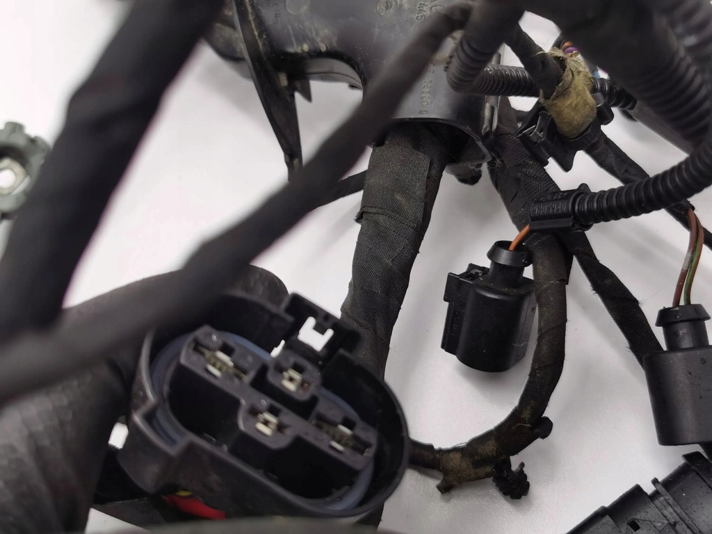 фото №8, Seat ateca 2019 жгут трубопровод двигателя