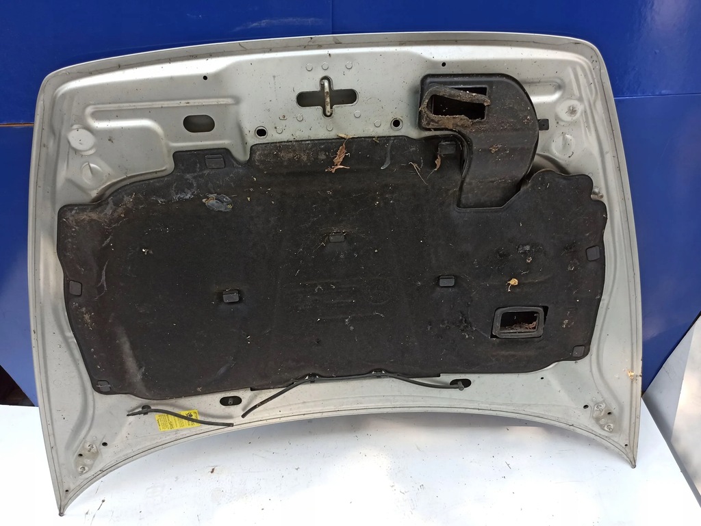 фото №5, Volvo v50 2005 капот