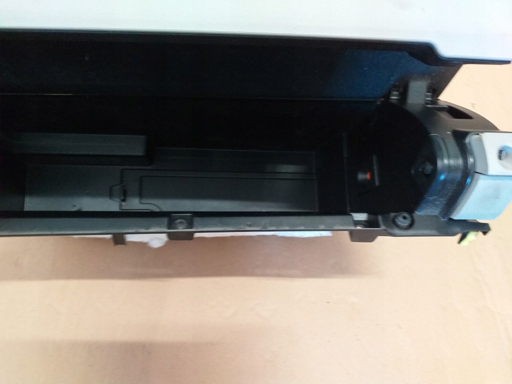 фото №3, Toyota camry бардачок панели перед vii 11-18