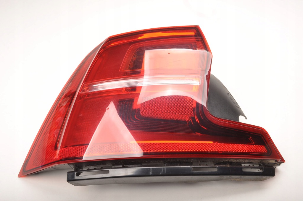 Купить Volvo s90 ii лампа левая задняя левый задний  31656773