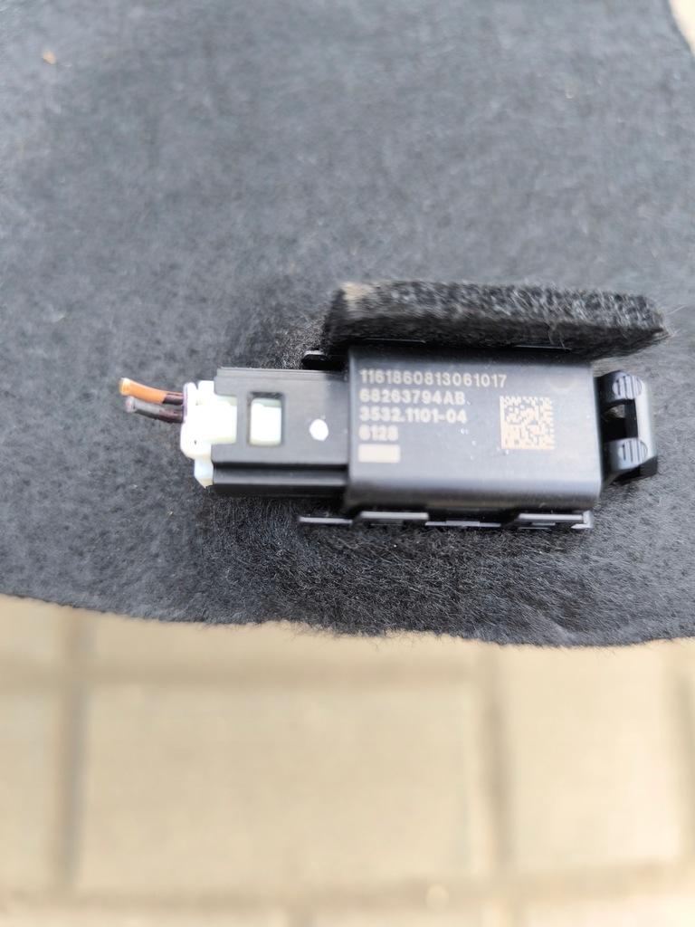 фото №5, Chrysler pacifica 2017- лампа бардачка 68263794ab