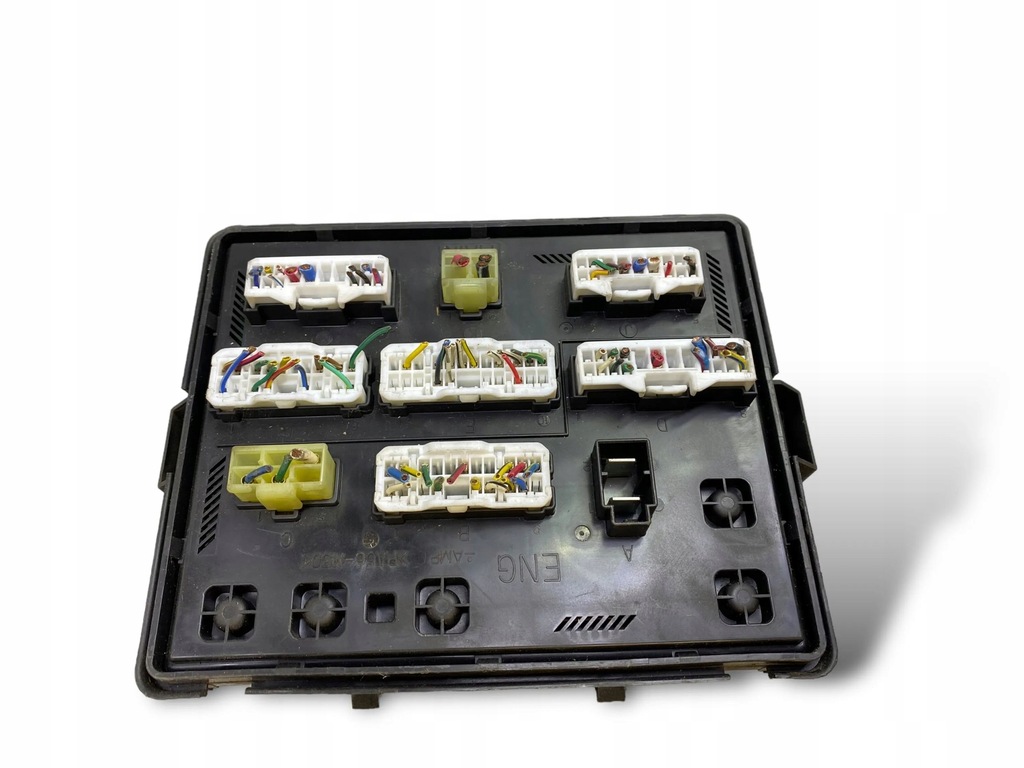 фото №1, Ssangyong rexton 2002 рамка / модуль предохранителей