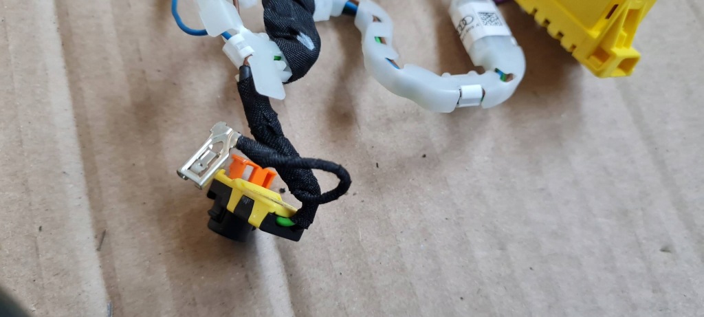 S3 8y a3 рестайлінг  джгут електропроводка подушки безпеки подушка безпеки мультифункція 82a971589a в Україні