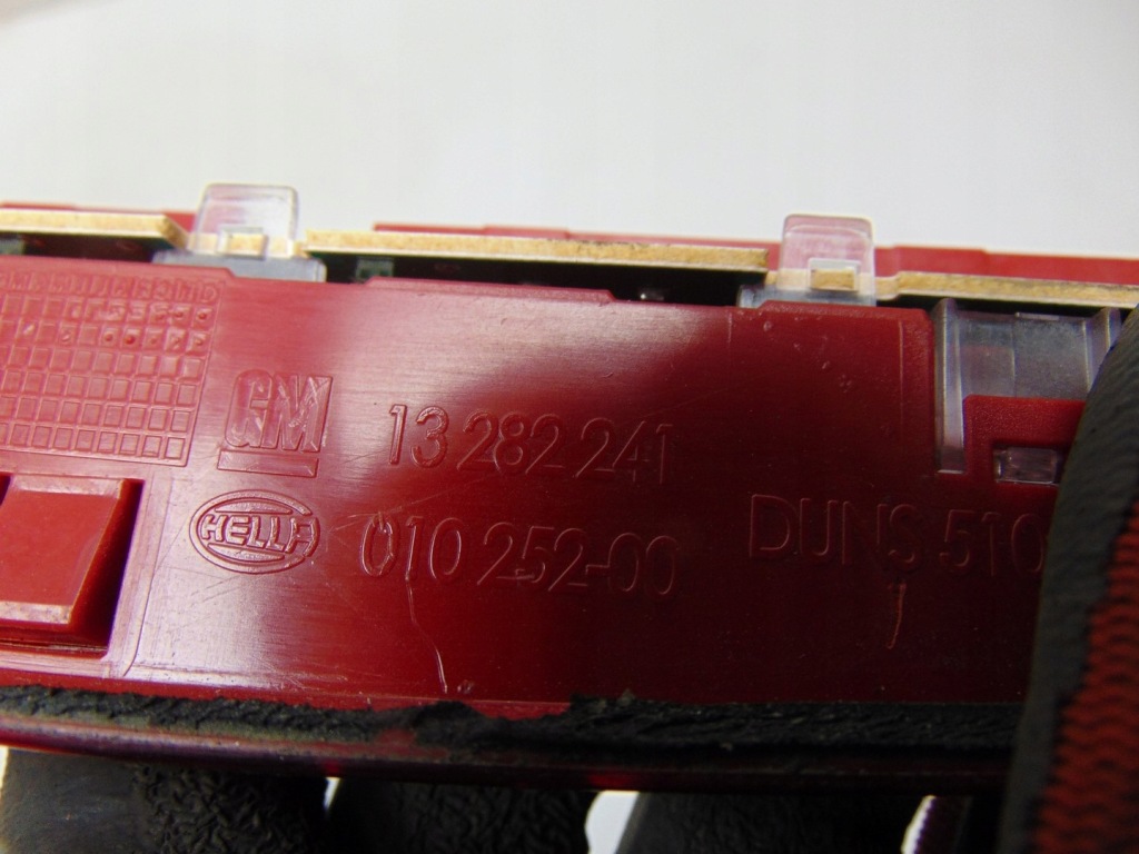 Фара третье  фонарь  стоп opel astra j iv 13282241 Киев