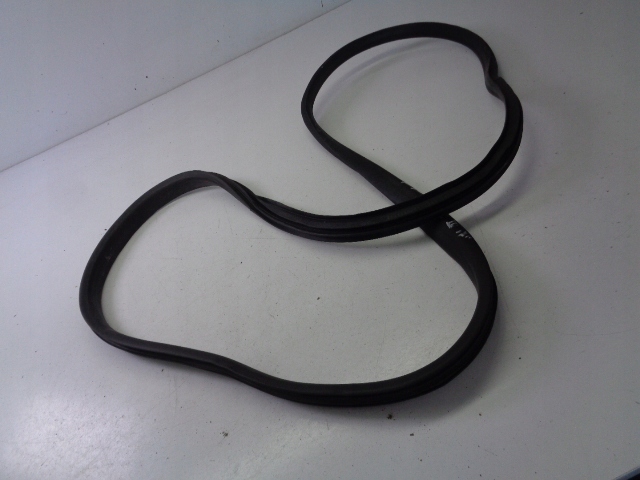 фото №2, Прокладка двері правий задня renault scenic iv 1.5 dci автоматична коробка передач 2017 rok