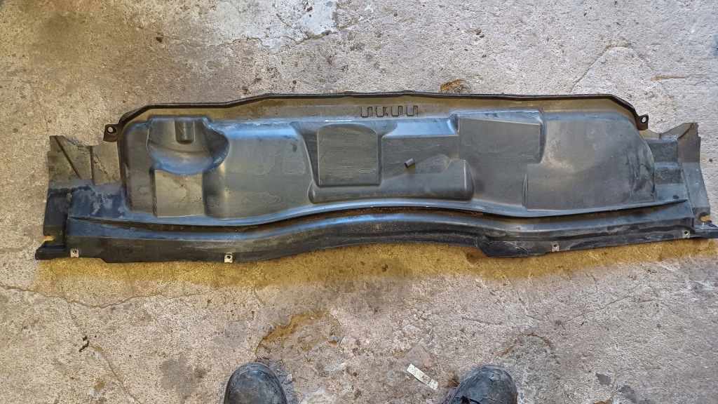 Ford c-max mk2 жабо нижні am51-r01628 Оригінал