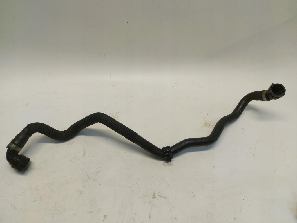 Купити Bmw g20 330e труба шланг води 8654864