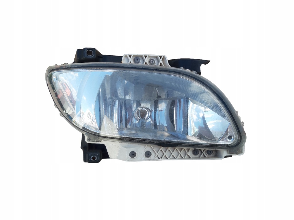 фото №1, Daf xf 106 противотуманная фара правый