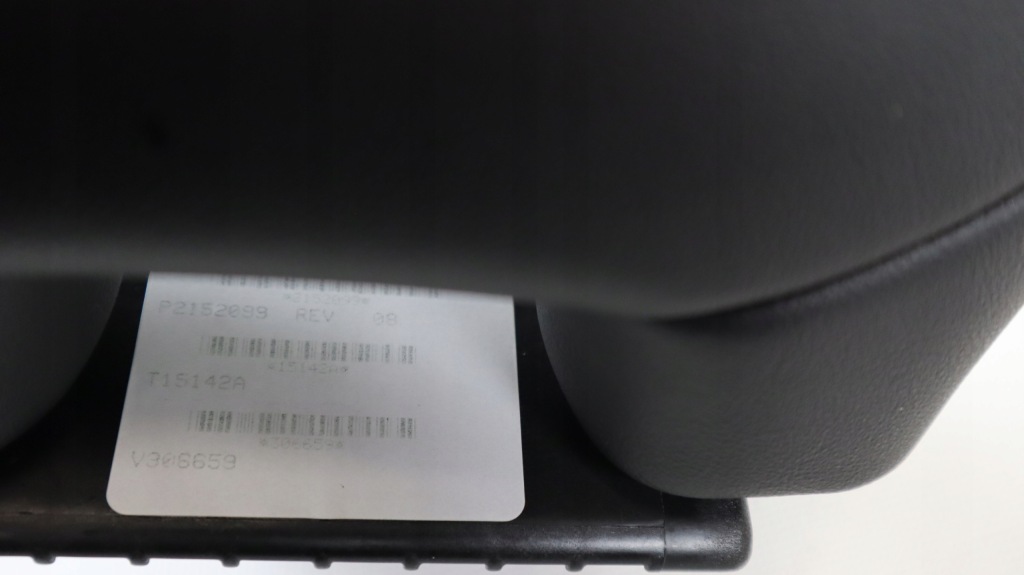 Volvo v40 2 подголовник левое  задняя Недорого