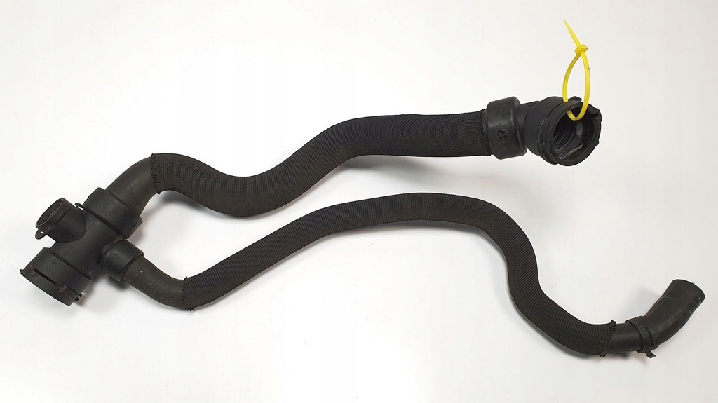 фото №1, Wąż труба wody audi a4 b6 2.0 fsi 8e0121049